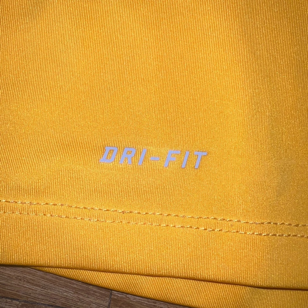WVU Rowing Workout Gear - Picture 4 of 5